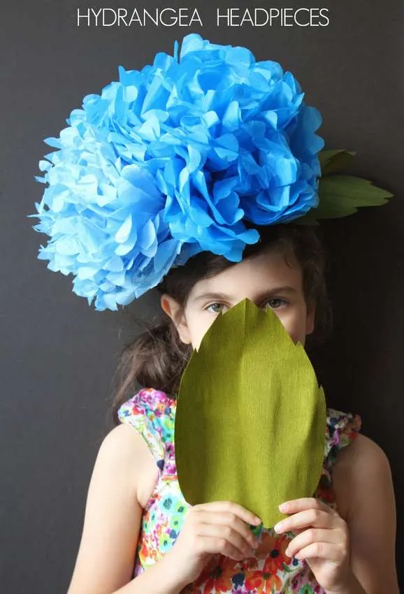цветок на голову из гофрированной бумаги