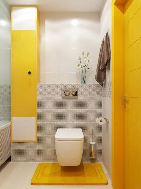 Красивый горчичный цвет ванной комнаты