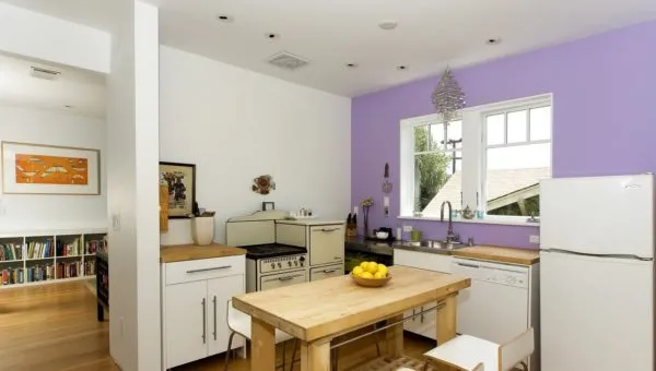Дизайн фиолетовой кухни - секреты сочетания оттенков в оформлении интерьера