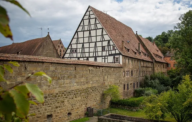 Монастырь в Германии с фахверком