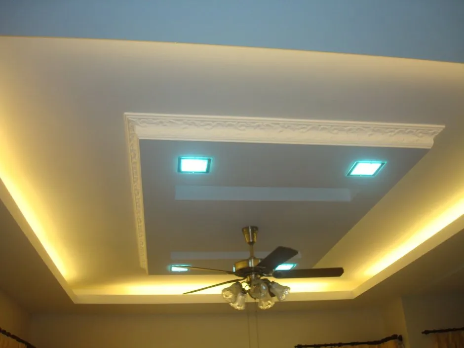 Потолок с гипсокартона с подсветкой