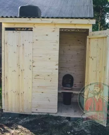 Как построить дачный туалет из дерева ...